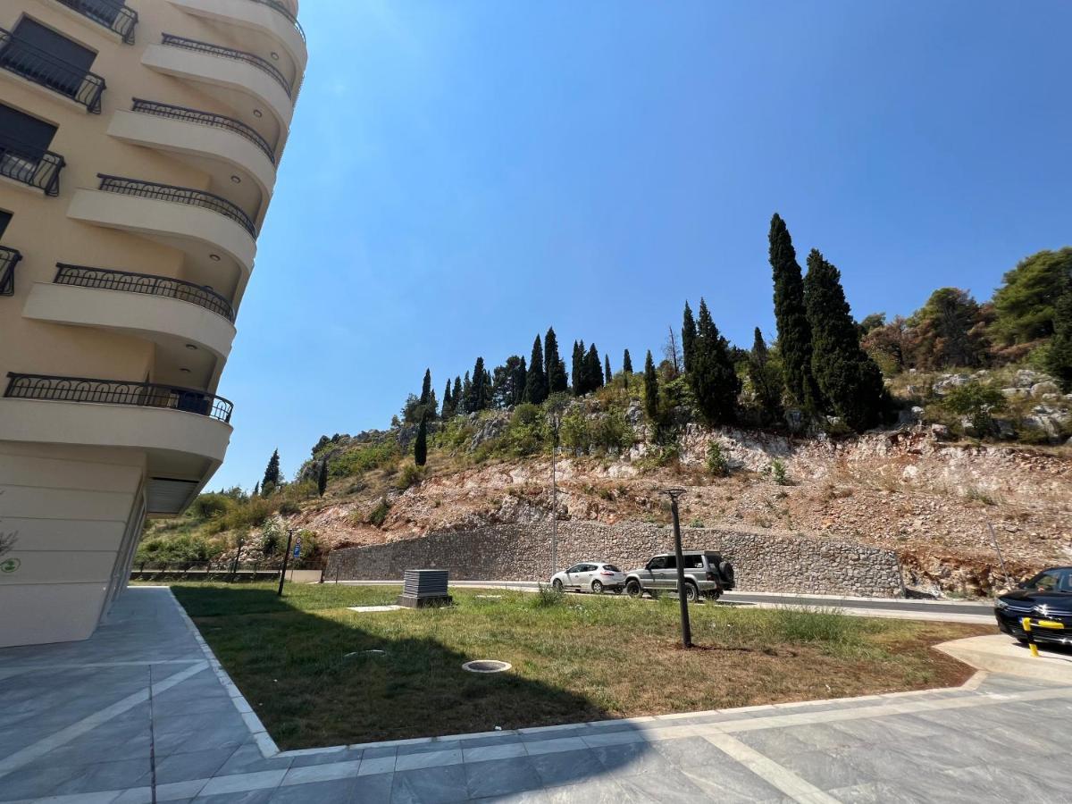 Green Hills By Rent A Car Mi Подгорица Экстерьер фото